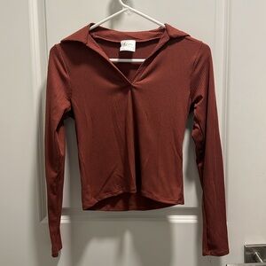 Maroon v-neck long sleeve with collar